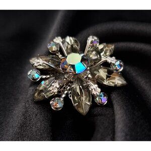 Vintage 1960s-70s Rhinestone Crystal Silver-Tone Floral Brooch Pin Jewelry